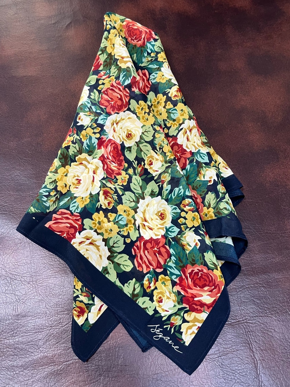 SEZANE Cleopatra Scarf Alicante Blue Floral 100% Silk EC 20” X 20”Neck Accessory
